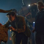 Foto promocional doctor who dinosaurs on a spaceship