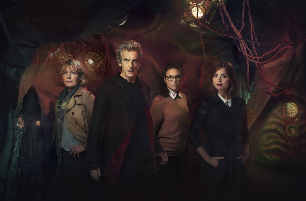 Jemma Redgrave como Kate, Peter Capaldi como el Doctor, Ingrid Oliver como Osgood y Jenna Coleman como Clara